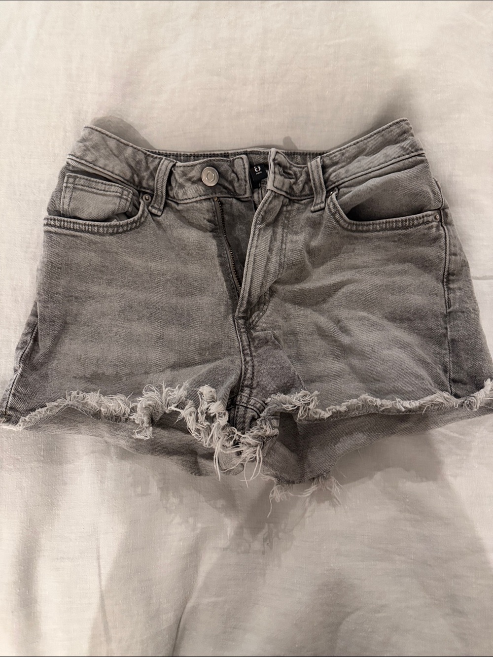 Divided Gray High-Rise Frayed Hem Denim Shorts